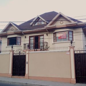 Irpavi, Av. Ovando Candia, Calle 10 La Paz - Bolivia / Preciosa Casa Unifamiliar