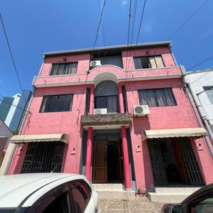 Oficinas En Anticrético – Calle Aroma, Zona Centro