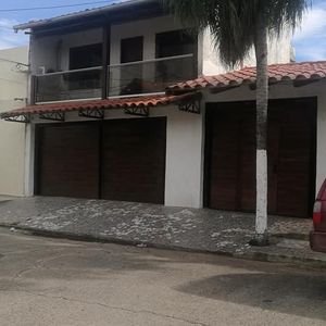 Casa En Venta Av. Alemana Entre 3er Y 4to Anillo, 