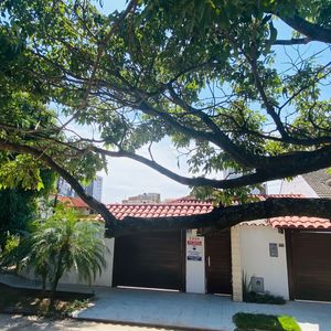 Casa En Venta A 1 Cuadras De Av Beni (tercer Anillo)