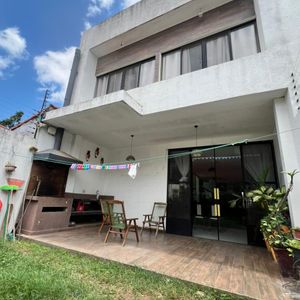 Casa De 2 Plantas En Venta | Zona Norte Alemana