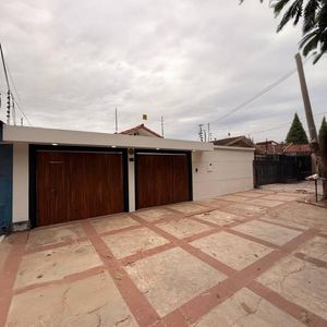 Casa Sobre Av. 4to. An. Beni Y Banzer