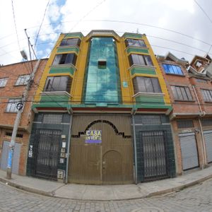 En El Alto: Casa + Terreno Para Inversión/negocio/fábrica Y Vivienda