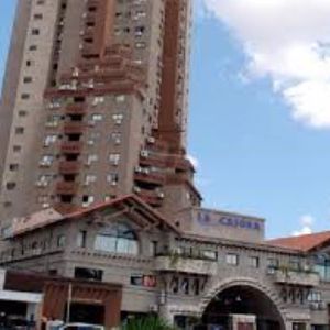 Hermosa Oficina De 24 M2 En Edificio La Casona , Incluye Garaje