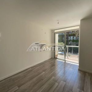 Oportunidad De Inversión! Apto Por Av. Garibaldi Y 8 De Octubre. Inm,atlántida.