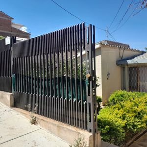 Casa Independiente En Anticrético Urbanización