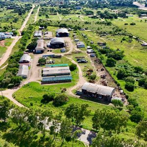 Terreno En Venta. Av. Moscu, Carretera A Camiri