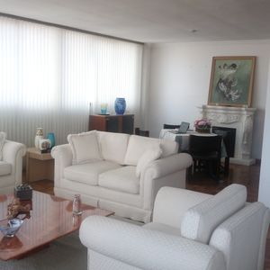 Céntrico, Soleado Y Amplio Departamento Duplex