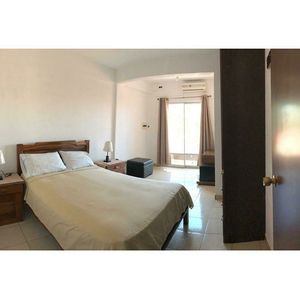 Departamento Amoblado De 2 Dormitorios Calle Arenales Y 1er Anillo.