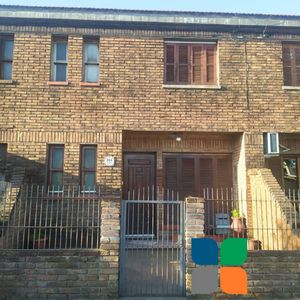 Venta Casa 2 Plantas 3 Dorm Patio Cooperativa