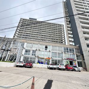 Local Comercial En Strip Mall, Berchatti Norte 1