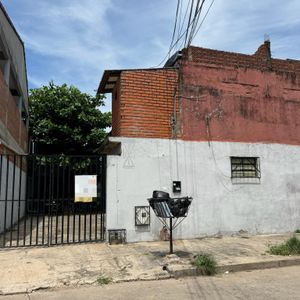 Casa Comercial En Venta - Chacarilla