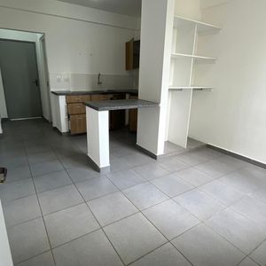 Mono Amb. En Cerca  A La Udi