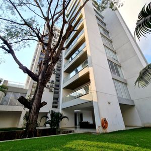 Departamento De Lujo De 1 Dorm. Con Precio De Ocasión En Equipetrol!