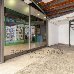 Local Comercial En Alquiler De Dos Plantas En El Centro