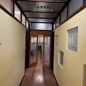 Venta Oficina Con Renta Amplia  Y Funcional  En El Centro