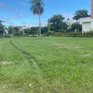 Terrenos En Venta – Condominio Arelis, Urubó