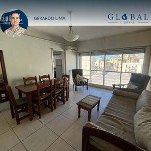 En Venta Robusto Apartamento De Un Dormitorio En El Corazón De Cordón!