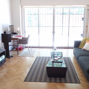 Alquiler Apartamento 3 Dormitorios Punta Carretas Con Patio Y Garaje Amplio