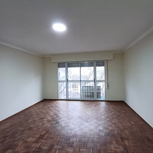 Apto En Venta 2 Dormitorios, 1 Baño- Cordón