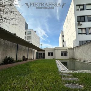 Casa En Venta 4 Dormitorios, 3 Baños, Fondo, Gje-buceo