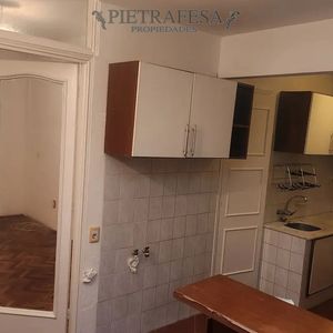 Apto En Venta 3 Dormitorios, 2 Baños, Patio-centro