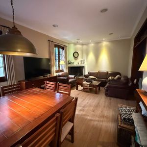 Casa A La Venta, 4 Dormitorios, 3 Baños, Patio, Terraza Con Jacuzzi, Garaje 3 Autos - Pocitos