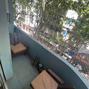 Apto En Venta 2 Dormitorios, 1 Baño, Balcón-centro