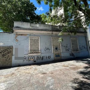 Terreno Con Casa A Reciclar Zona Buceo-