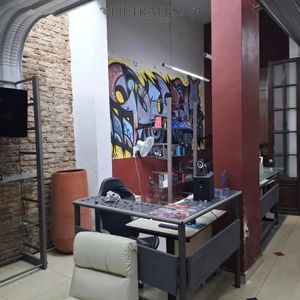 Oficinas En Venta Mas Casa De 2 Dormitorios- Tres Cruces
