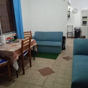 Casa En Alquiler, 1 Dormitorio, 1 Baño, Patio. Belvedere.