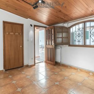 Oficina En Alquiler, Privado, Baño En Suite, Patio. Pocitos.