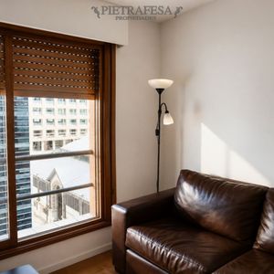 Apartamento En Venta, 2 Dormitorios, 1 Baño, Terraza Lavadero. Centro.