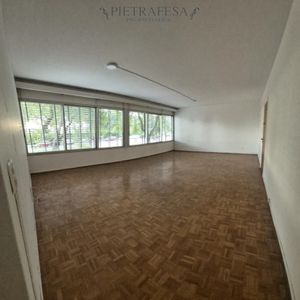 Apartamento En Alquiler, 4 Dormitorios, 3 Baños, Garaje. Punta Carretas.
