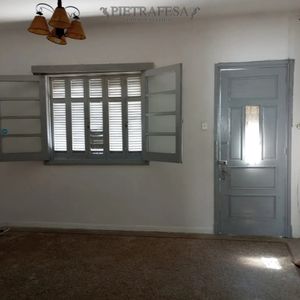 Apartamento En Alquiler, 1 Dormitorio, 1 Baño, Patio. Paso Molino.