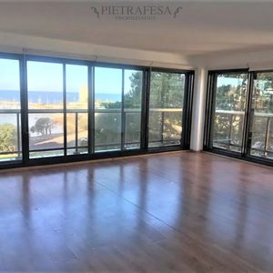 Apartamento En Alquiler, 4 Dormitorios, 3 Baños, Balcón, Terraza, Garaje. Puerto Buceo.