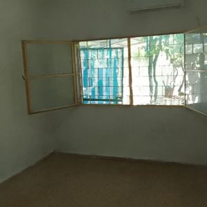 Apartamento En Alquiler, 1 Dormitorio, 1 Baño, Cochera. Solymar.