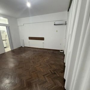 Apartamento En Alquiler, Monoambiente, 1 Baño. Centro.