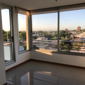 Apartamento En Alquiler, 1 Dormitorio, 1 Baño. Cordón.