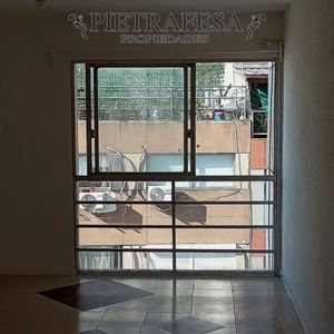 Apartamento En Alquiler, Monoambiente, 1 Baño. Cordón.