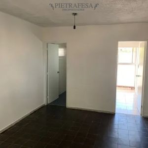 Apartamento En Alquiler, 1 Dormitorio, 1 Baño, Terraza Lavadero. Centro.