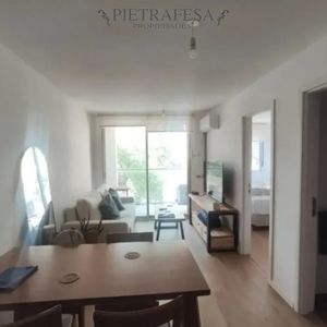 Apartamento En Alquiler, 1 Dormitorio, 1 Baño, Terraza, Garaje. Pocitos.