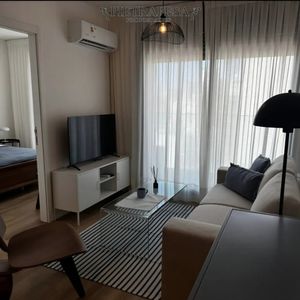 Apartamento En Alquiler, 1 Dormitorio, 1 Baño. Amueblado. Gastos Comunes Incluidos En El Precio. Centro.