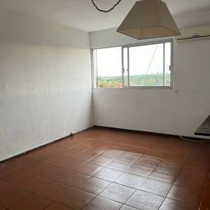 Apartamento En Alquiler, 3 Dormitorios, 1 Baño, Terraza Lavadero. Malvin Norte.