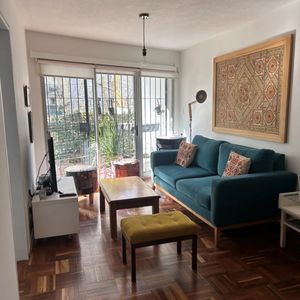 Apartamento En Alquiler, 2 Dormitorio, 2 Baños, Patio, Balcón. Pocitos.