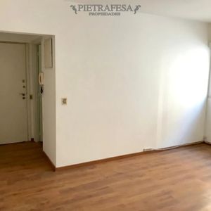 Apartamento En Alquiler, 1 Dormitorio, 1 Baño. Barrio Sur.