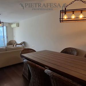 Penthouse En Alquiler, 3 Dormitorios, 4 Baños, Terraza, Garaje. Punta Carretas.