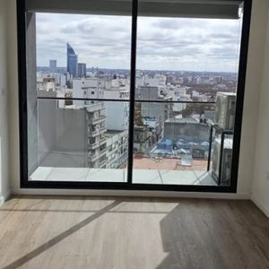 Apartamento En Alquiler, 1 Dormitorio, 1 Baño, Balcón. Cordon.