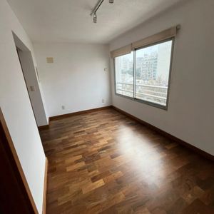 Apartamento En Alquiler, 1 Dormitorio, 1 Baño, Terraza Lavadero, Garaje Opcional. Pocitos.