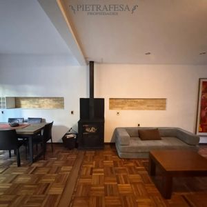 Apartamento En Alquiler, Monoambiente, 1 Baño, Amplio Patio Con Parrillero. Equipado. Parque Rodó.
